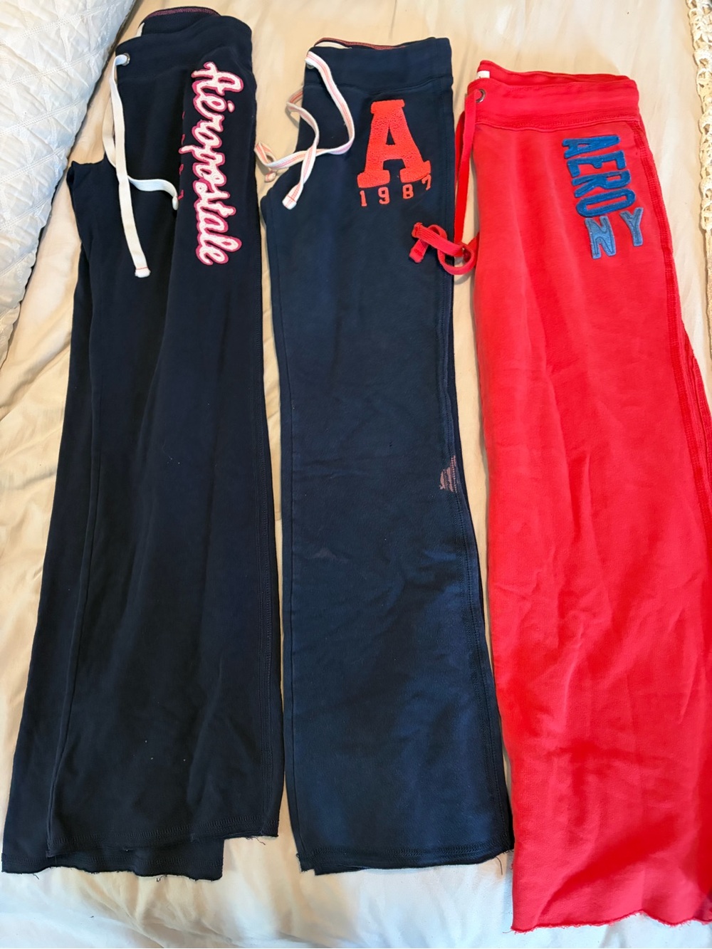 Aeropostale Medium Navy and Red Sweatpants